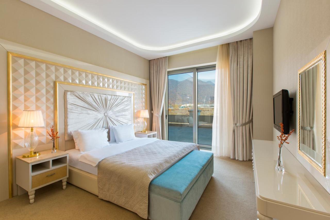 Gabala Garden Hotel Zewnętrze zdjęcie A bedroom at the hotel