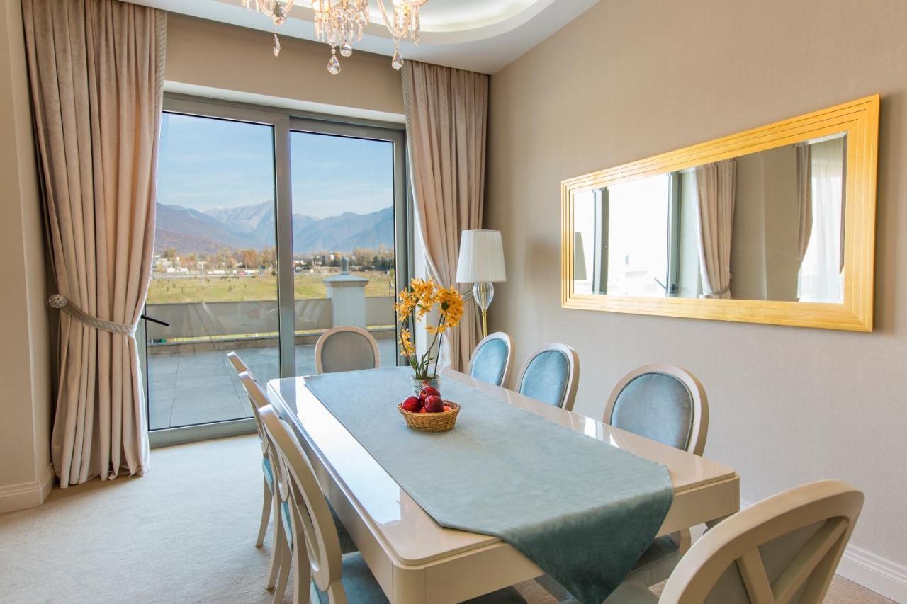 Gabala Garden Hotel Zewnętrze zdjęcie A dining room