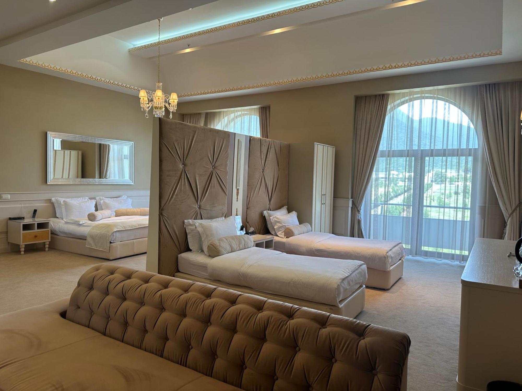 Gabala Garden Hotel Zewnętrze zdjęcie A suite at the hotel
